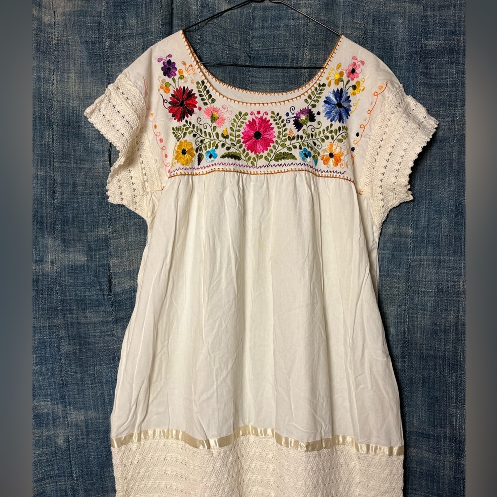 Vintage Mexicana Cream Floral Dress